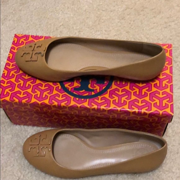 Tory Burch Lowell 2 Ballet Flat - Picture 1 of 5